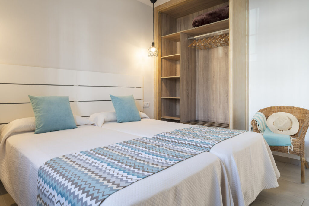 Apartment 2 Standard Bedrooms